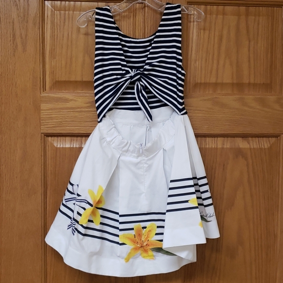 Size 5 Lapin House Sun Dress - Picture 2 of 4